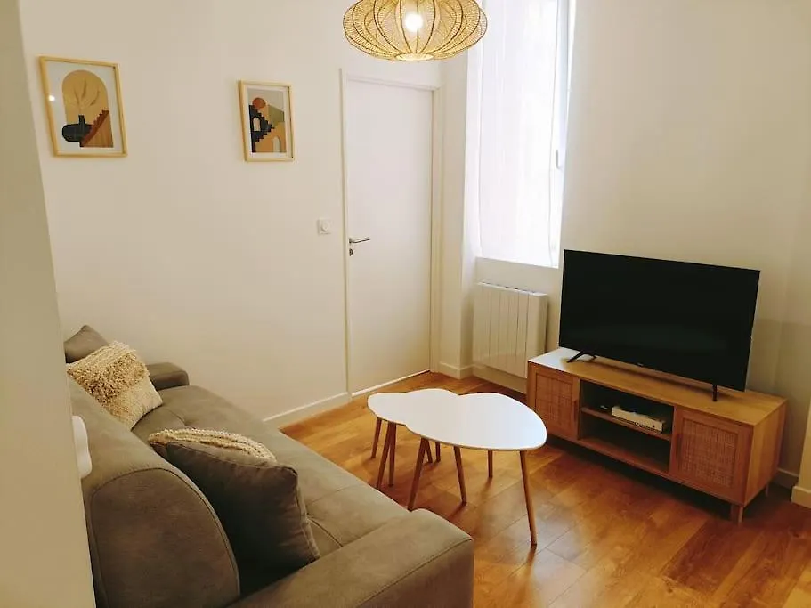 루르드 Le Foucauld 4 Canapes, Parking, Wifi 아파트